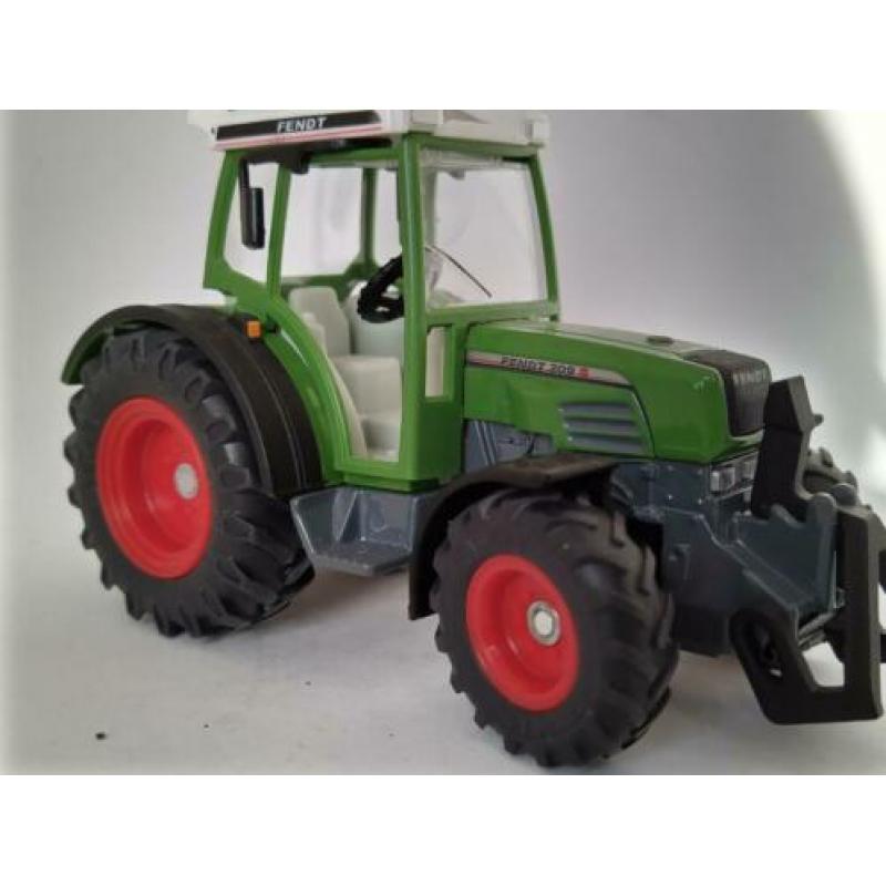 Fendt 209 s 1:32 SIKU tractor trekker Pol