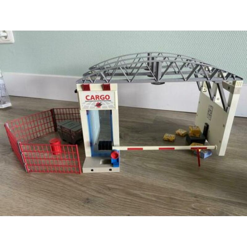 Playmobil cargo ( vliegveld )