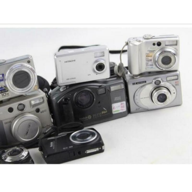 27 vintage camera’s!