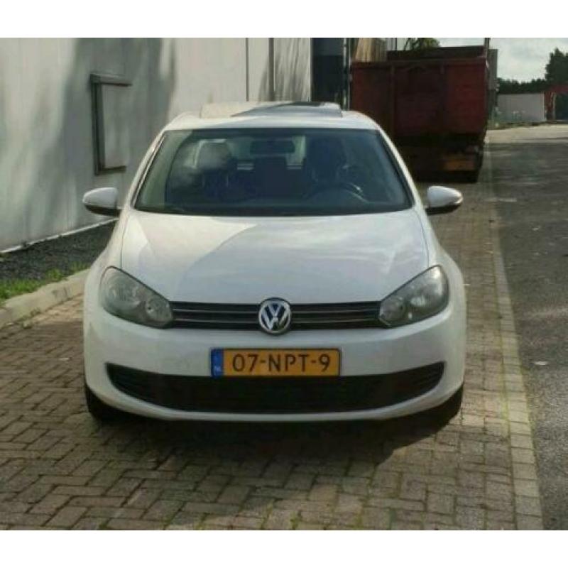 ? VW Golf 1.6 TDI BlueMotion DSG7 ?