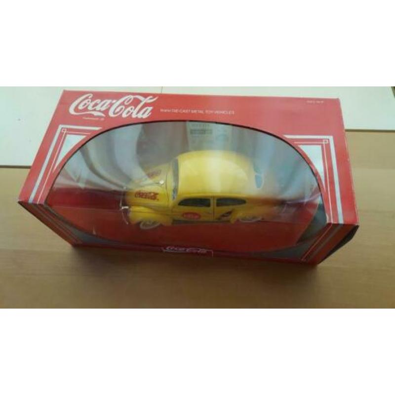 Coca-Cola Auto schaal 1: 18