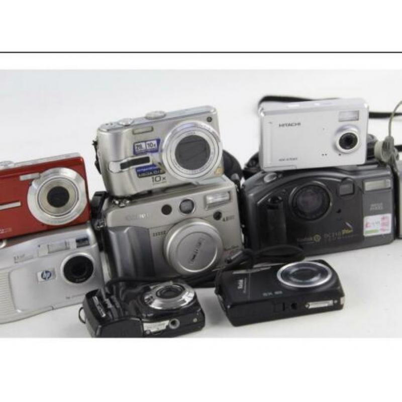 27 vintage camera’s!