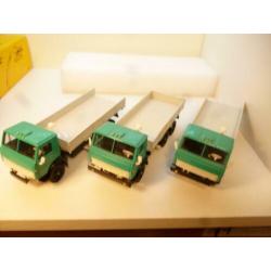 4 X KAMAZ vrachtwagens 3 assers 1:43 made in USSR