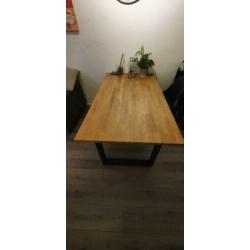 Eetkamer tafel