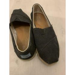 Toms | zwart/blauw | maat 38