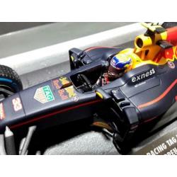 Edition 20 Max Verstappen 1/18 GP Brasil 3rd 2016 Minichamps