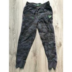 Joggingbroek van WE maat 140 zgan!