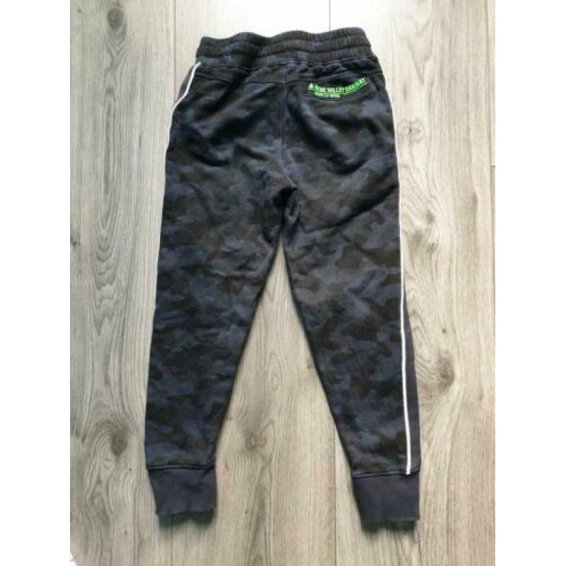 Joggingbroek van WE maat 140 zgan!