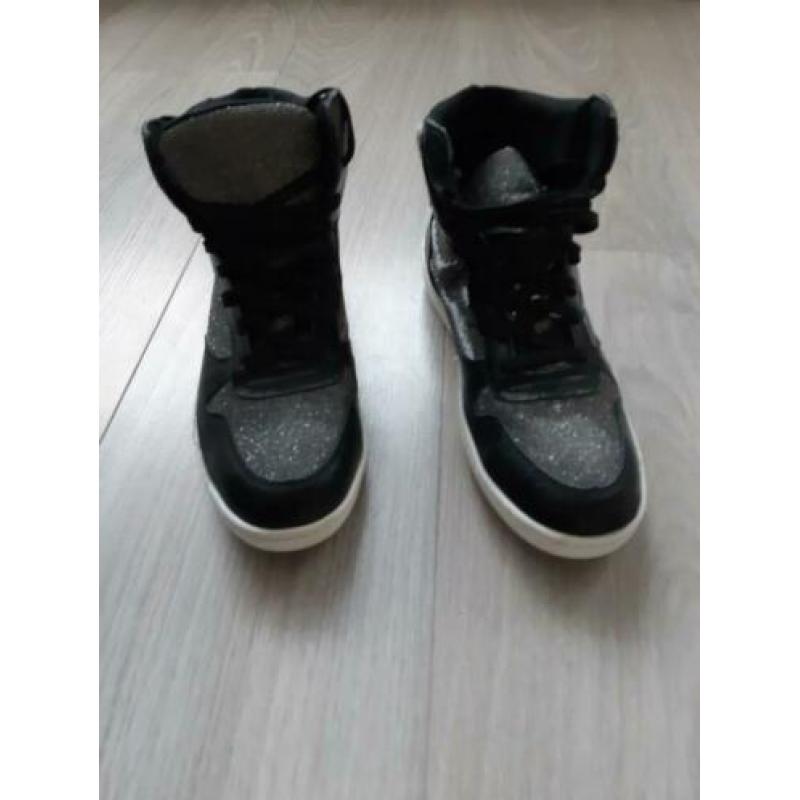 Sneakers maat 39