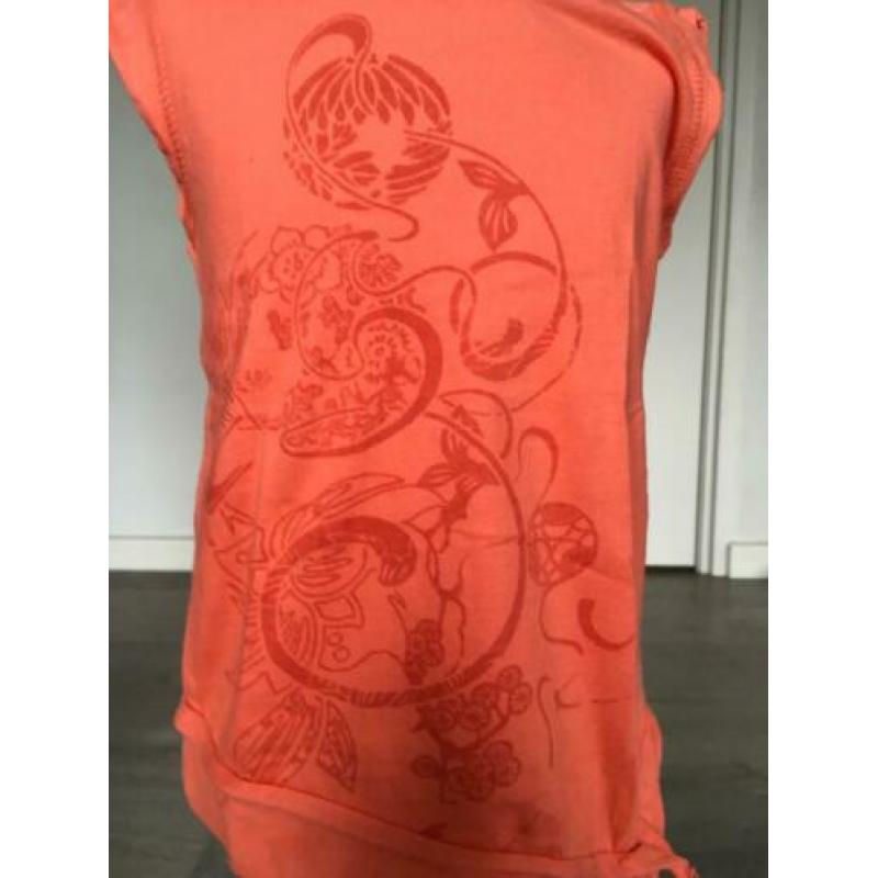 LCKR shirt donker oranje zeer netjes mt 104 D4