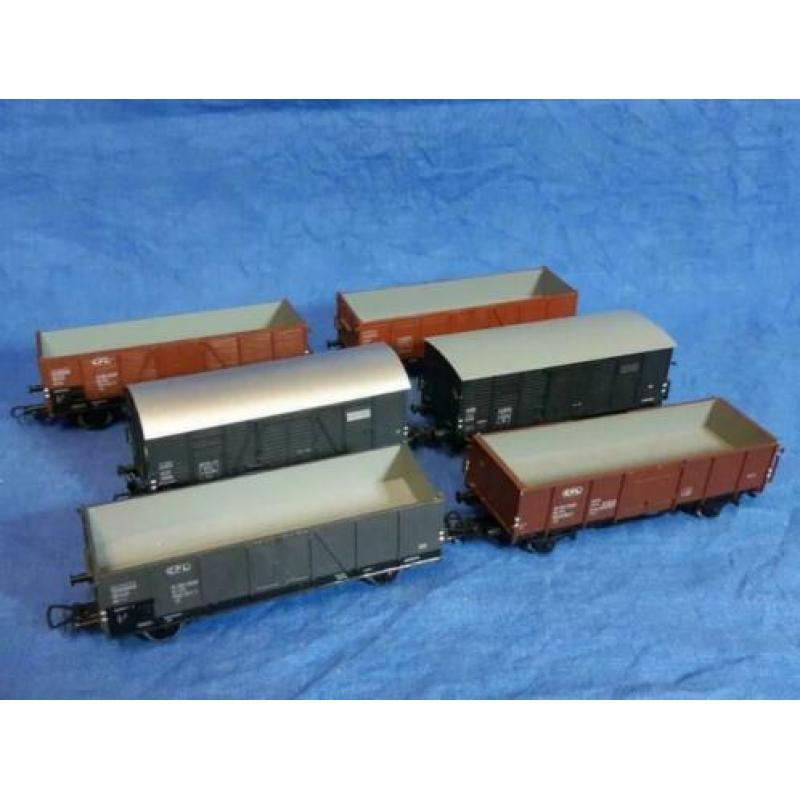 Set van 6 goederen wagons Piko H0 CFL