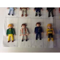 1F: diverse poppetjes van playmobil