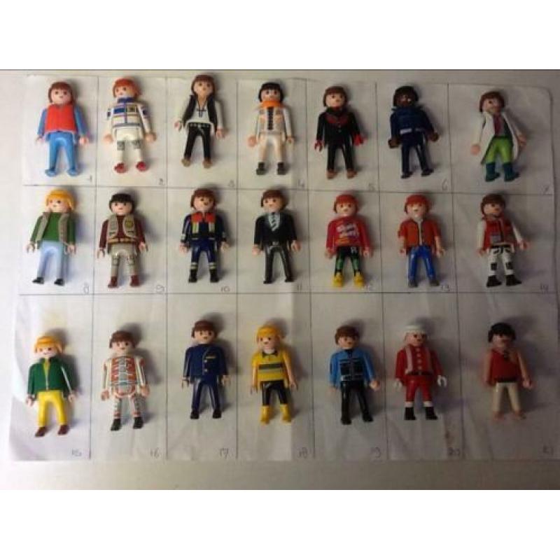 1F: diverse poppetjes van playmobil