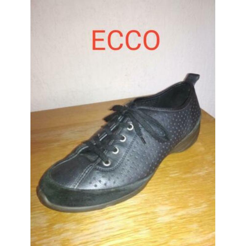 ECCO leren sneaker schoenen. Uitstekend. Zgan. Maat 39.