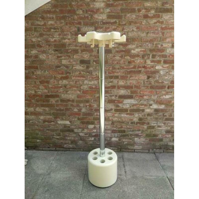 COAT STAND VIP VELCA BY PLABETT L/O DESIGN kapstok