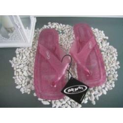 GRATIS VERZENDEN | SENSI hippe roze teenslippers 40 41