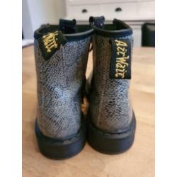 Dr. Martens maat 33