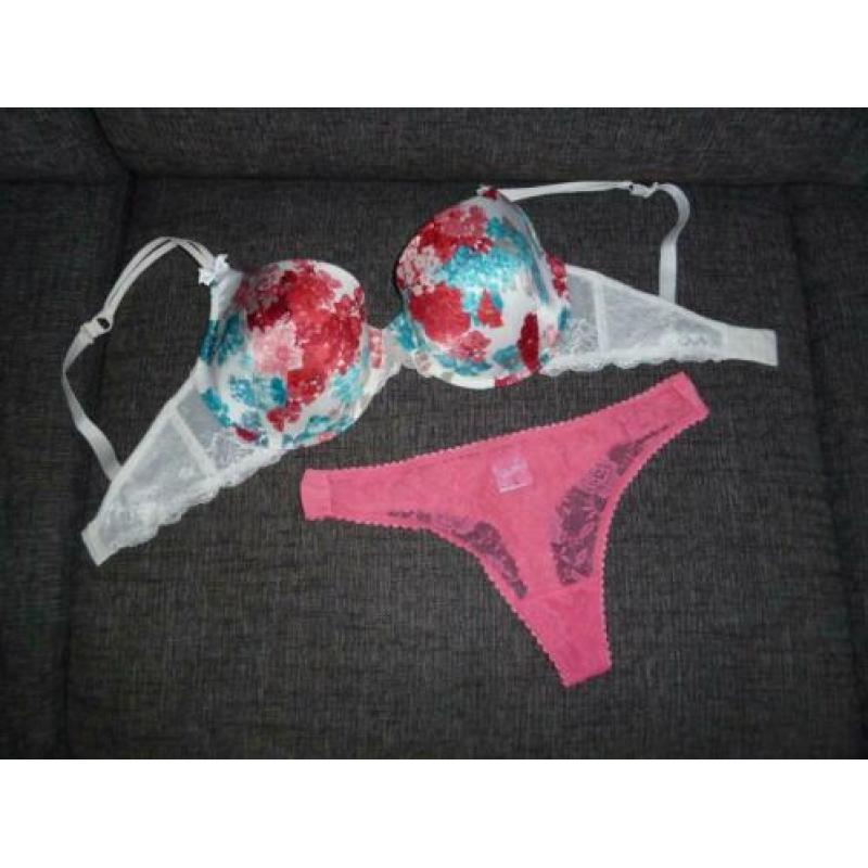 lingerie setje bloemmotief