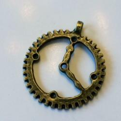 B8a Steampunk kartel klok €0,40