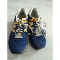 NB sportschoen blauw /geel mt 43