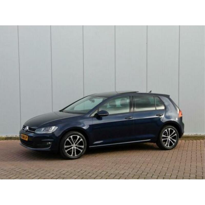 Volkswagen Golf 1.4 TSI 140PK Highline / PANO D € 15.495,00