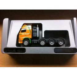 Herpa zwaar Transport v.d Vlist Volvo 4 asser Truck