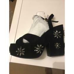 Essentiel Antwerp plateau sandalen mt 40 zwart met stenen