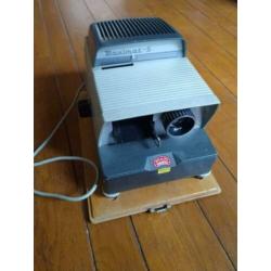 Braun Paximat - S dia projector