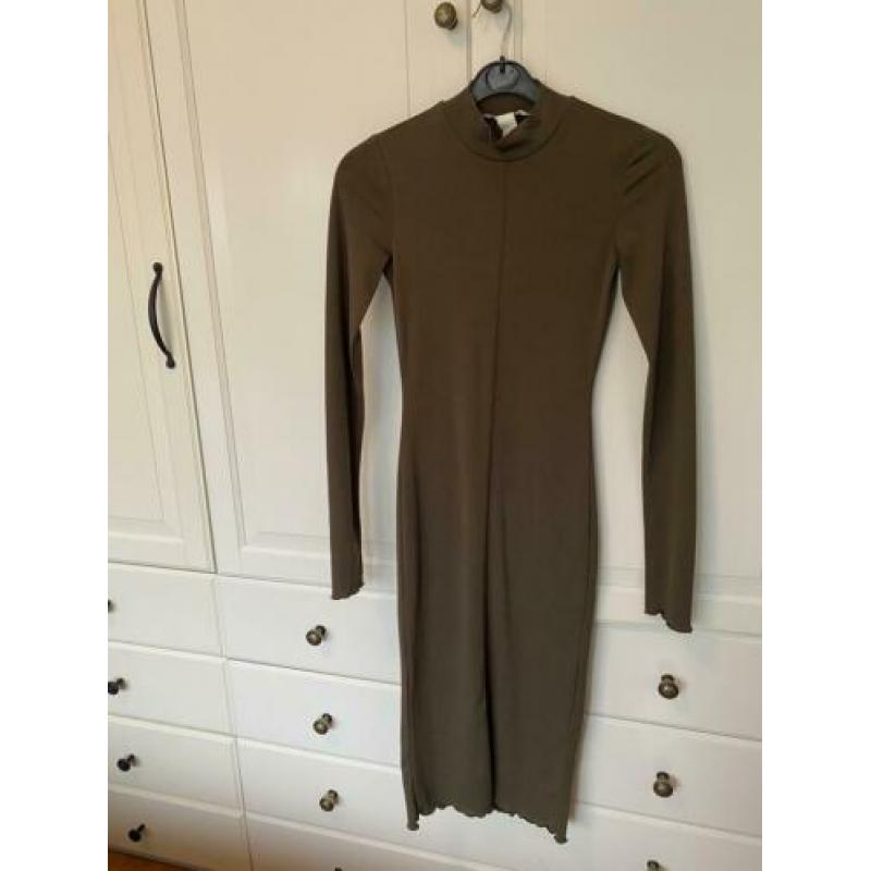 Legergroene jurk van h&m met turtleneck (col) maat xs!