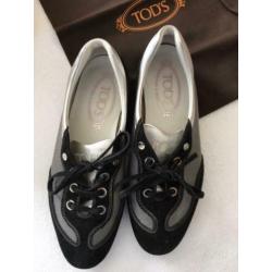 Tod’s sportieve schoenen maat 35 in zwart/zilver