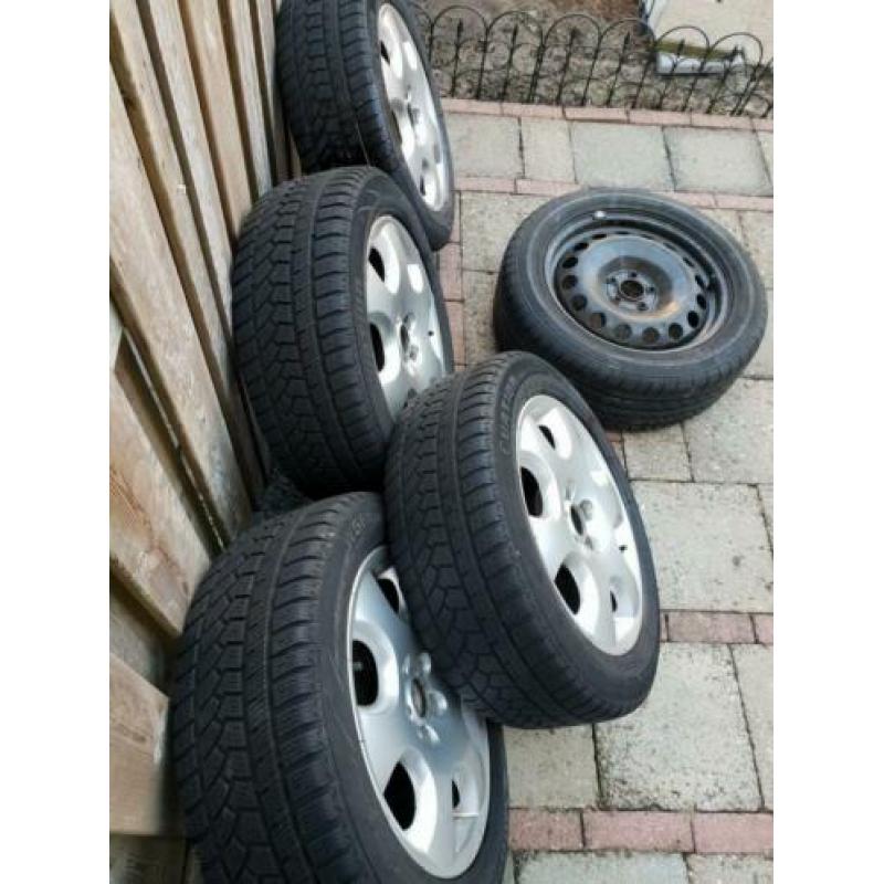 VW winter banden en velgen 16 inch