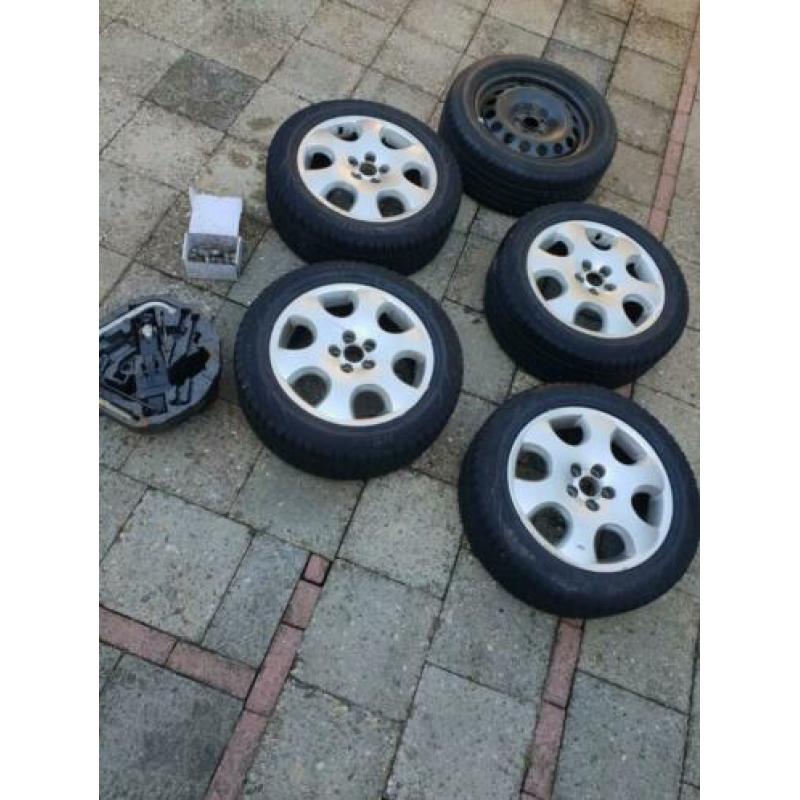 VW winter banden en velgen 16 inch