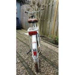 ** Young Dutch Batavus meisjes fiets ** ( 26 inch)