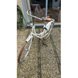 ** Young Dutch Batavus meisjes fiets ** ( 26 inch)