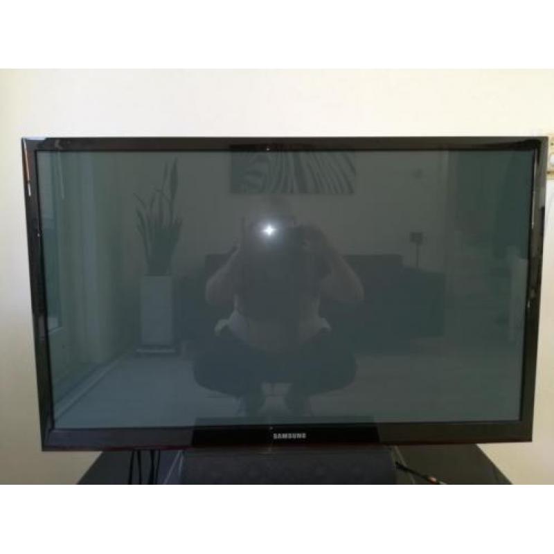 samsung 3 D 43 inch plasma tv met 3 D Bril