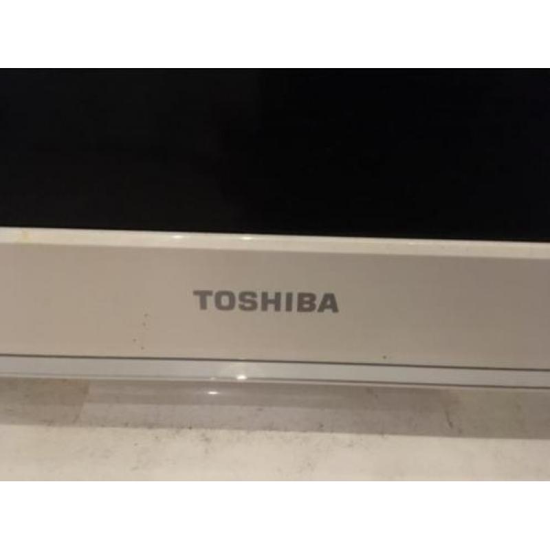 Toshiba televisie wit 26inch