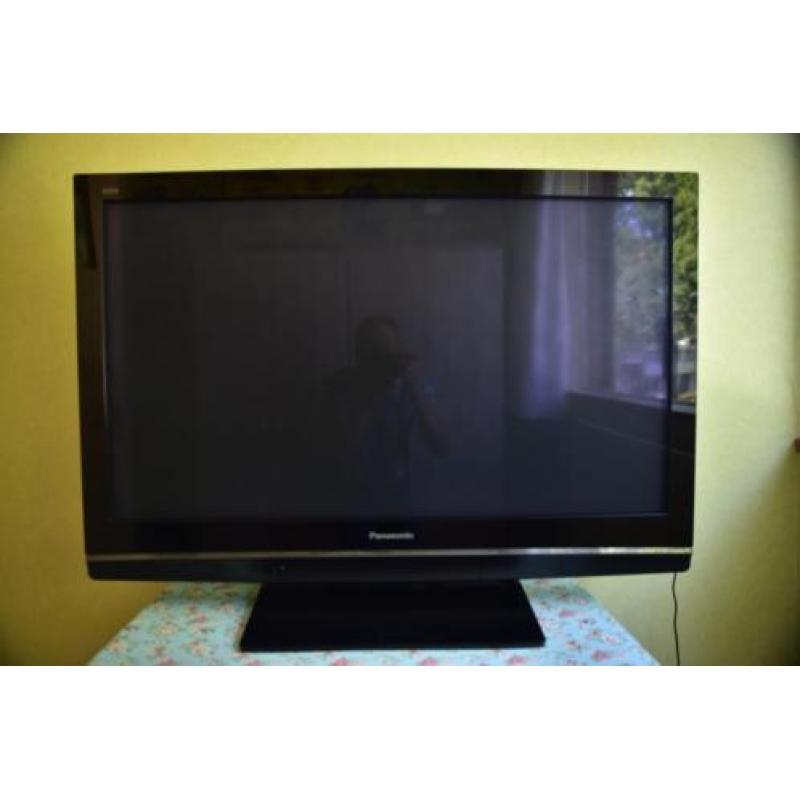 Panasonic Plasma TV 42 inch (109 cm)