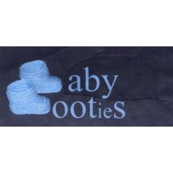 Baby Booties 0-3 m. multicolor rood, babyslofjes handgebreid